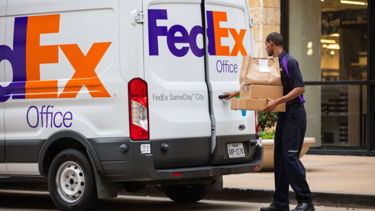 5 Reasons to Choose FedEx Shipping Plano TX for Overnight Delivery